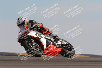 media/Nov-05-2022-SoCal Trackdays (Sat) [[f8d9b725ab]]/Turn 9 (110pm)/